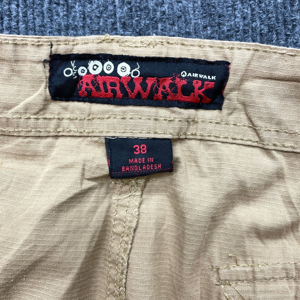 Airwalk Cargo Shorts Mens 38 Khaki Tan Belted 100% Cotton Skate Y2K Utility NWT - Picture 6 of 13